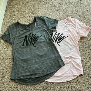 Bundle of 2 Nike Dri-Fit Tops Size Medium